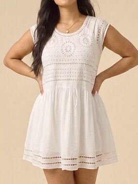 Ecote Eyelet Embroidered Babydoll Sundress Size Large White Tunic Tank Dress